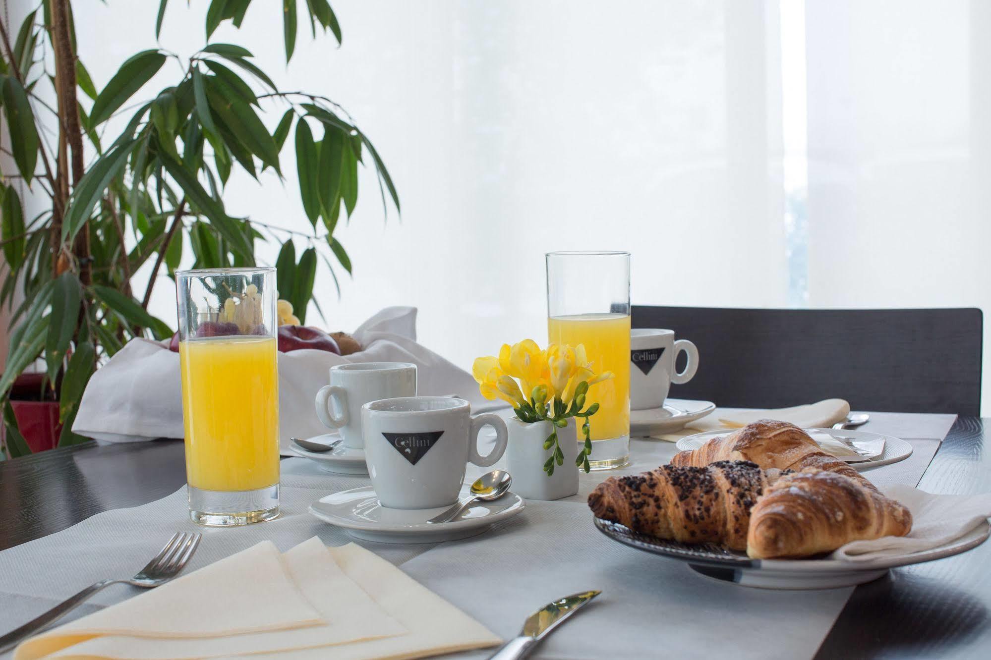 Euro Hotel Cascina Zewnętrze zdjęcie